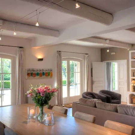 펜션 Les Douze Oliviers House For Rent In The Luberon *