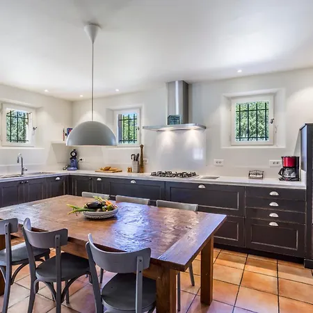Les Douze Oliviers House For Rent In The Luberon 펜션